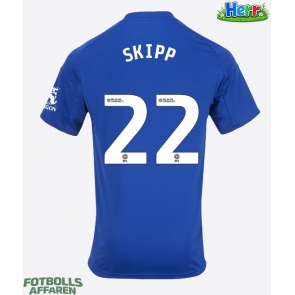 Leicester City Oliver Skipp #22 Hemmatröja 2025-26 Kortärmad